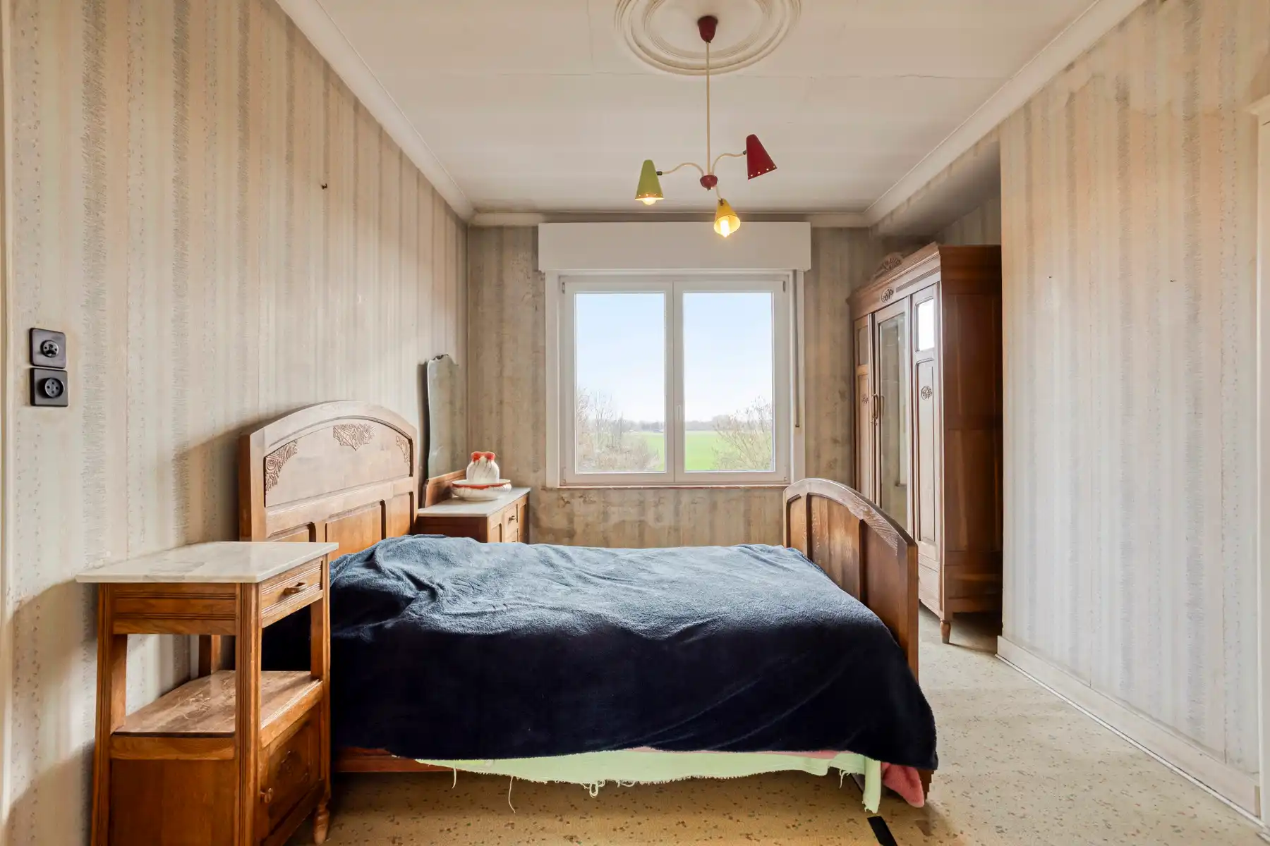 veelzijdig handelshuis met woonst en appartement foto 24