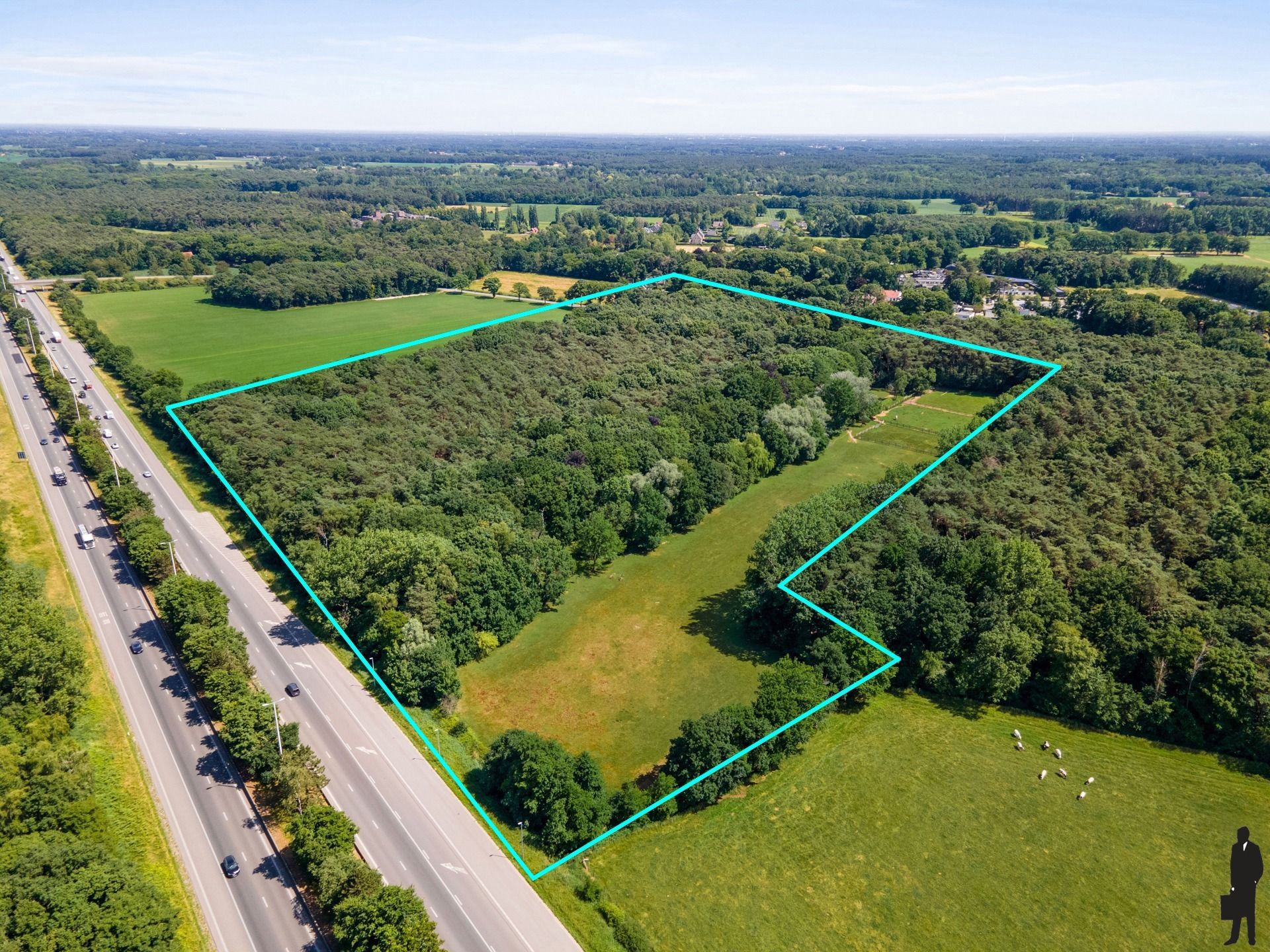 Riante hoeve op uitzonderlijk domein van bijna 10 ha foto 3