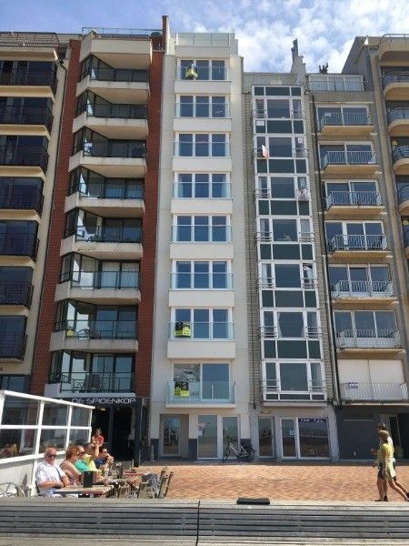 Nieuwbouwappartement 2 slaapkamers - 2 badkamers met frontaal zeezicht foto 17