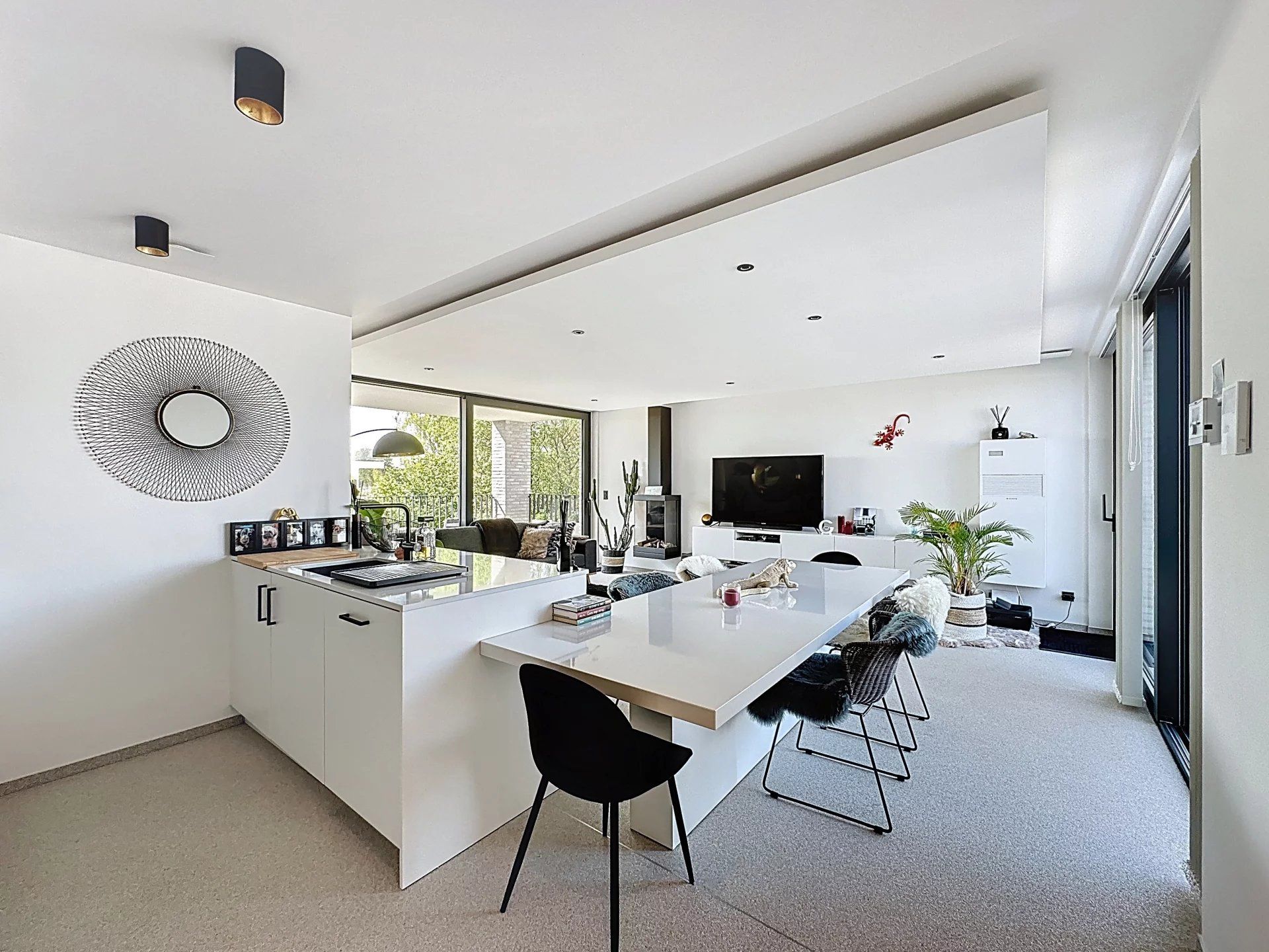 Modern dakappartement met 2 terrassen, prachtig uitzicht en luxueuze afwerking. foto 5