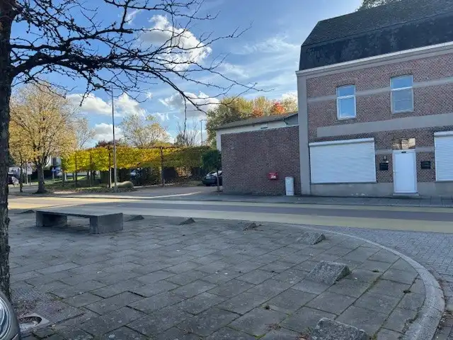 Gelijkvloerse koel- en handelsruimtes met laad- en loskade foto 2