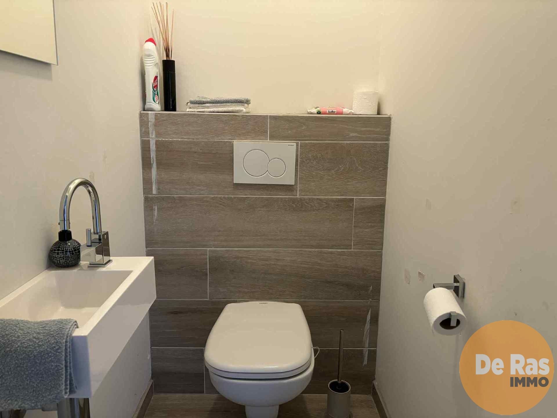 HERZELE - Recent appartement op rustige locatie foto 14