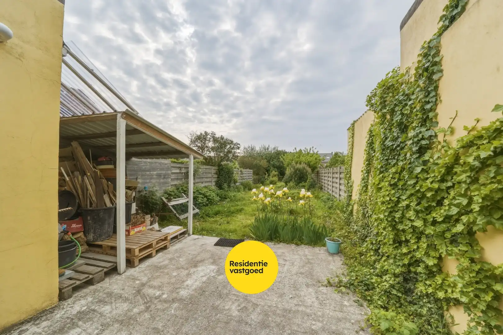 Verder af te werken woning in centrum Oudenburg foto 20