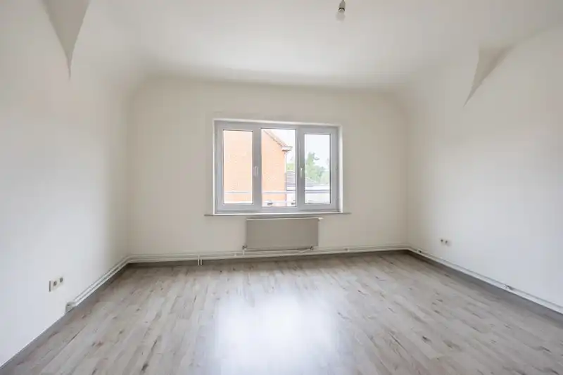Smaakvol gerenoveerde woning met 3 slaapkamers en garage foto 21