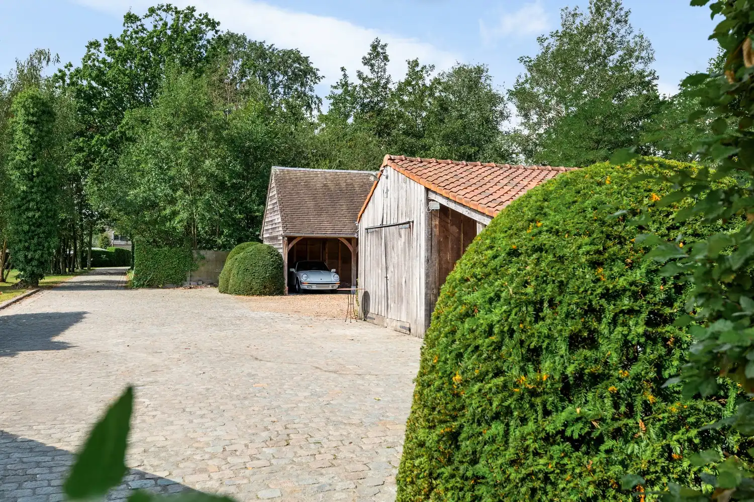 Gerenoveerde villa met bijgebouw en vijver op een perceel van 1,8 ha te Putte foto 32