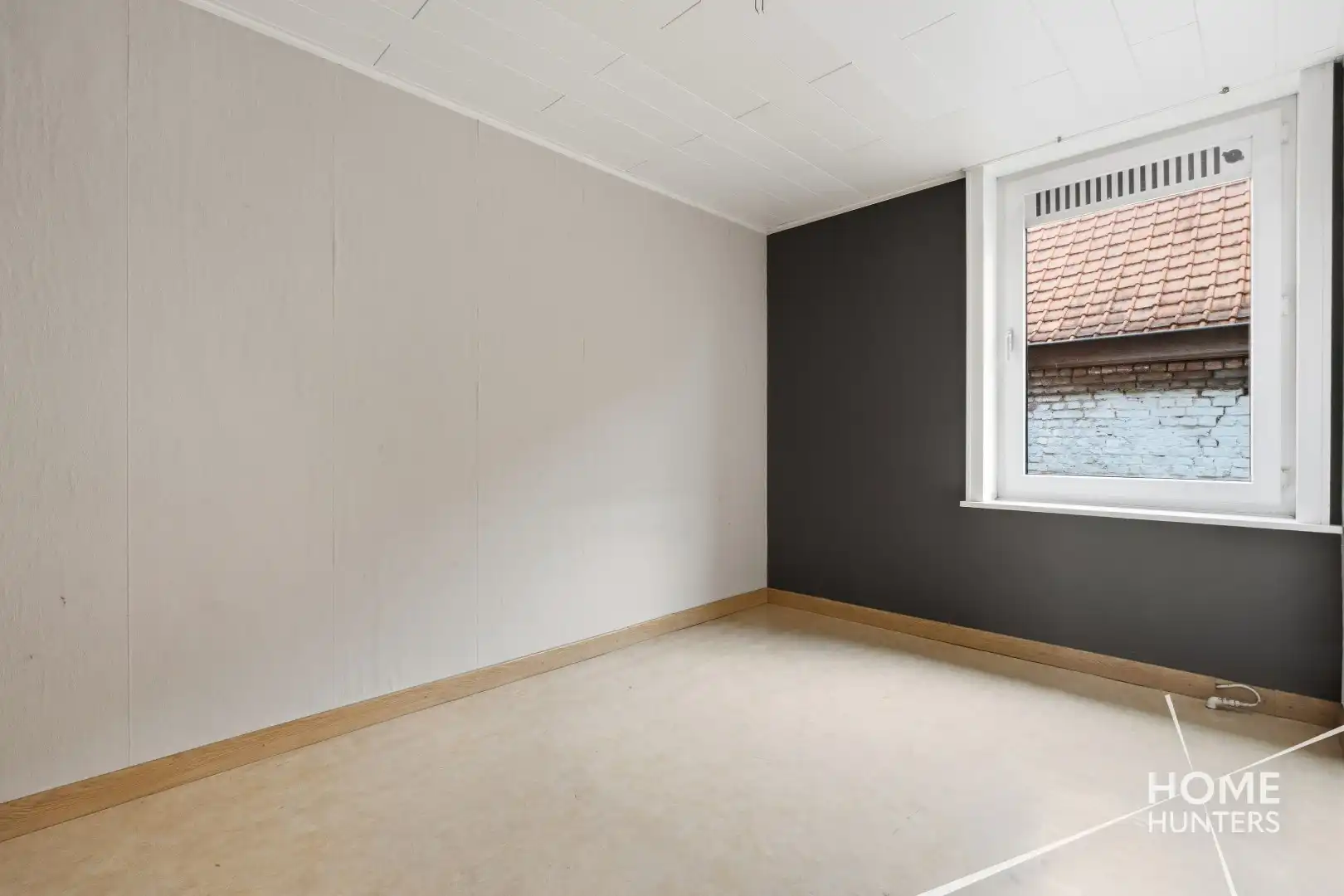 Ruime halfopen bebouwing met 4 slaapkamers in het hart van Diksmuide! foto 12