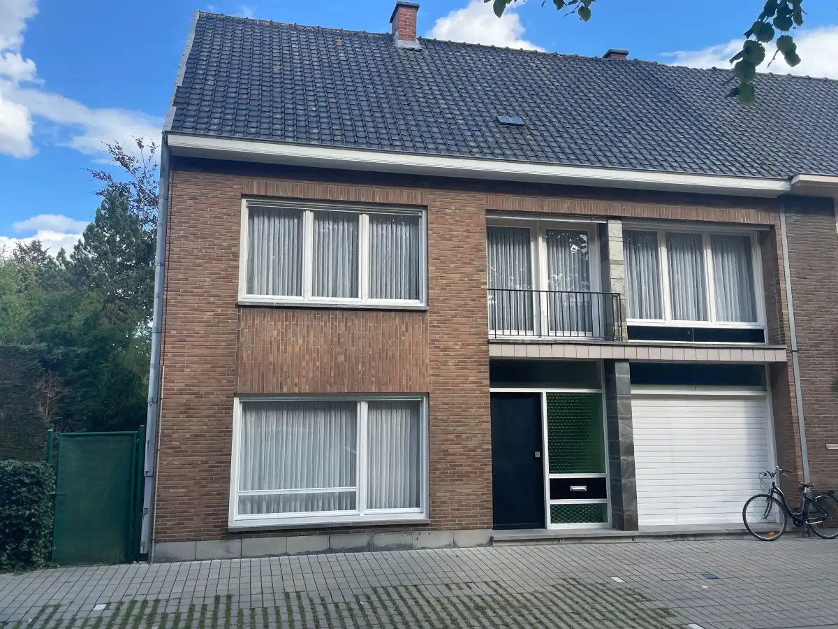 4-slpk EENGEZINSWONING + tuin foto 7