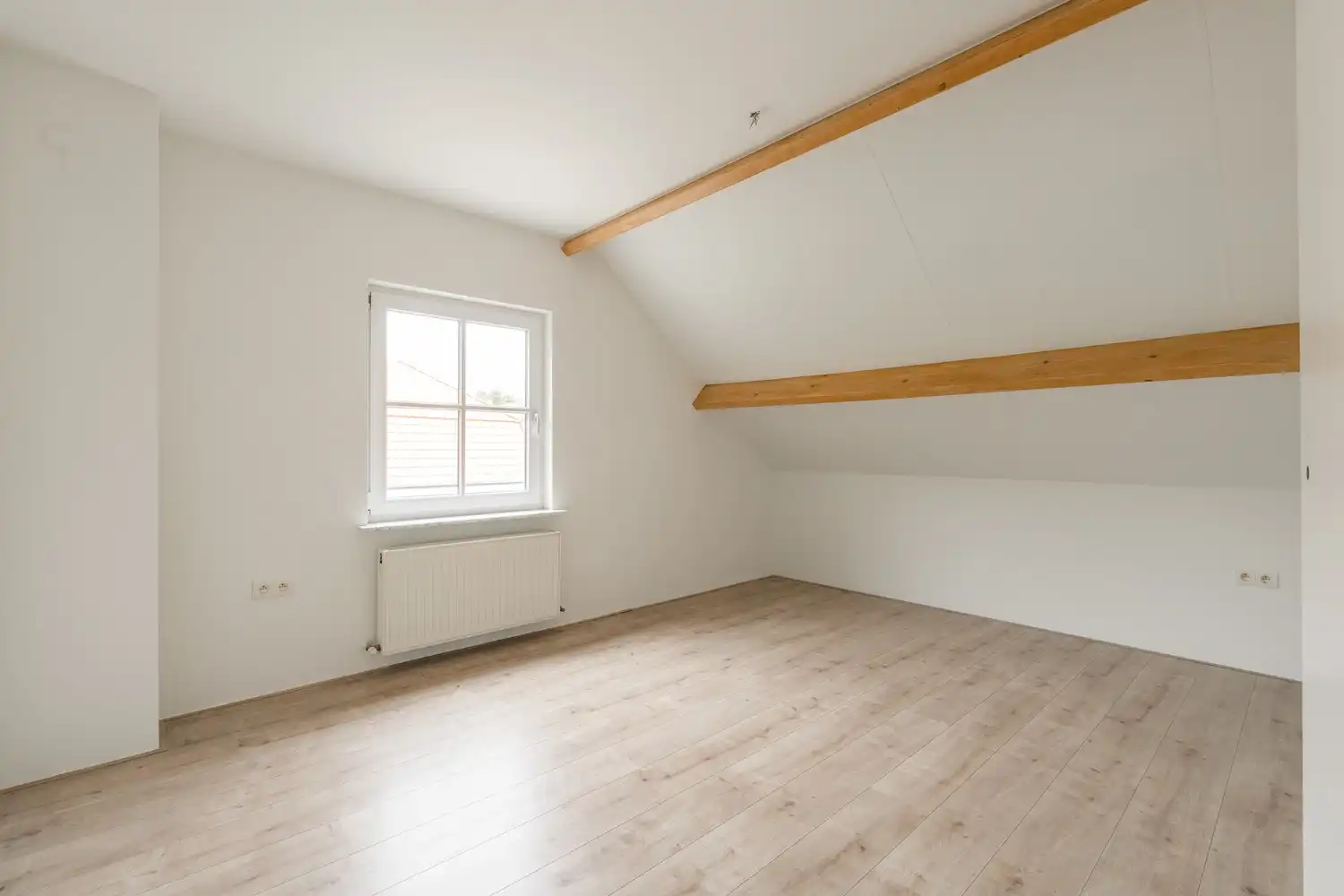 Vrijstaande woning met 5 slk op ruim perceel van 30 are in Pelt foto 25