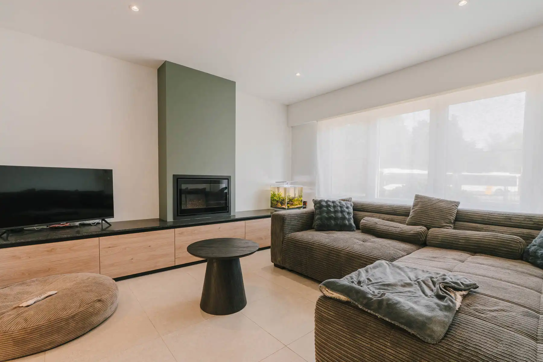 Stijlvol gerenoveerde open bebouwing op 630 m² foto 4