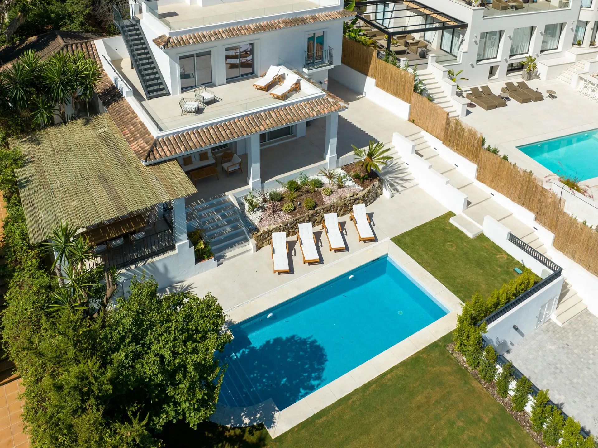 Exclusieve moderne villa met privacy, luxe en panoramisch uitzicht – de perfecte oase aan de Costa del Sol foto 32