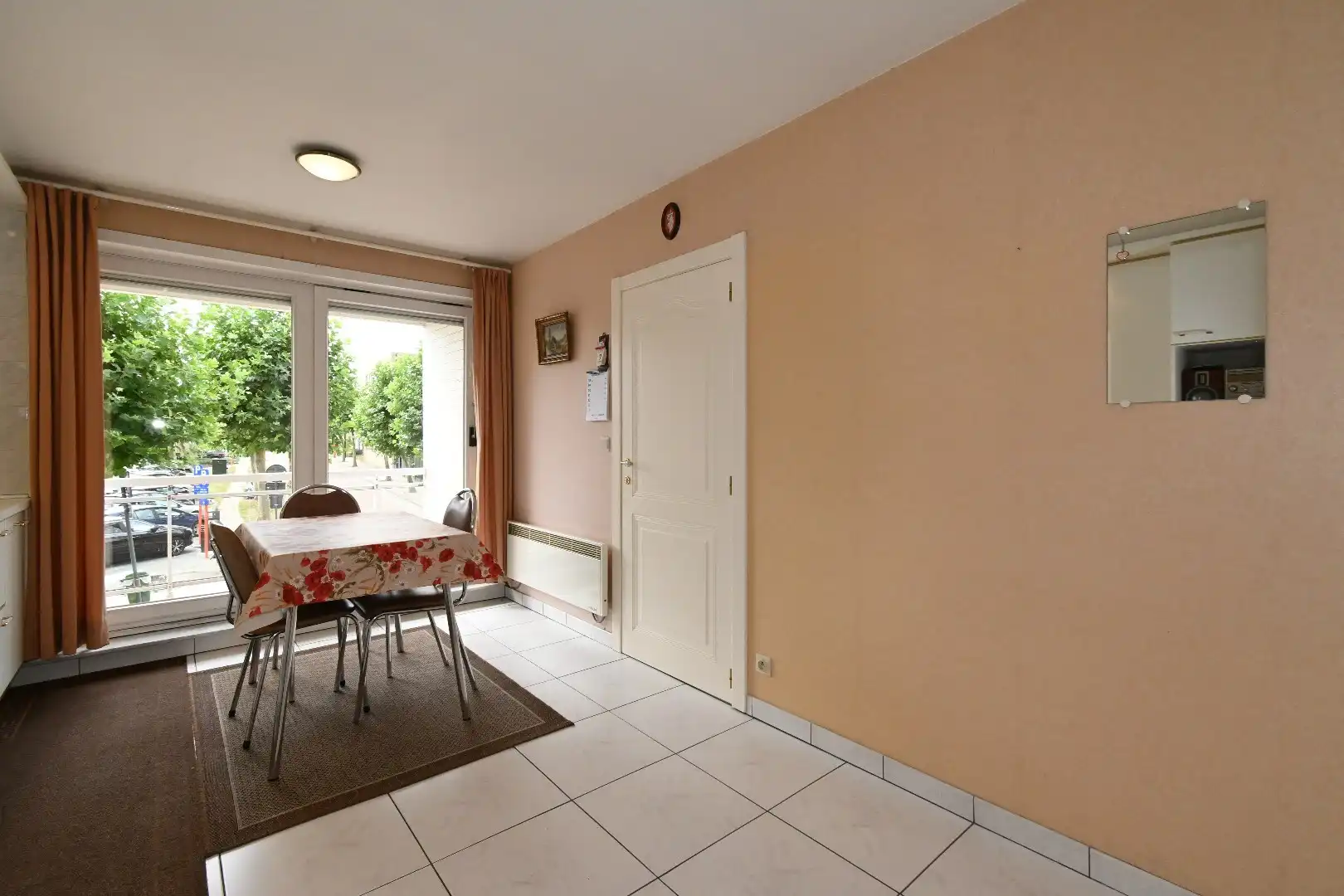 Instapklaar appartement met 2  slpk. en garage gelegen centrum Maldegem foto 14