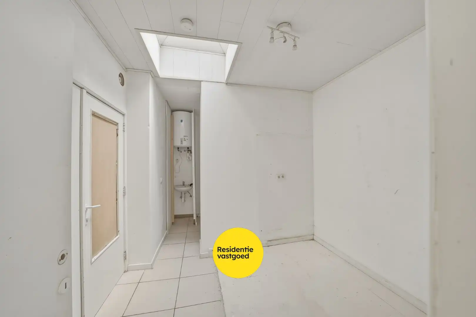 Op te frissen appartement in centrum Oostende foto 8