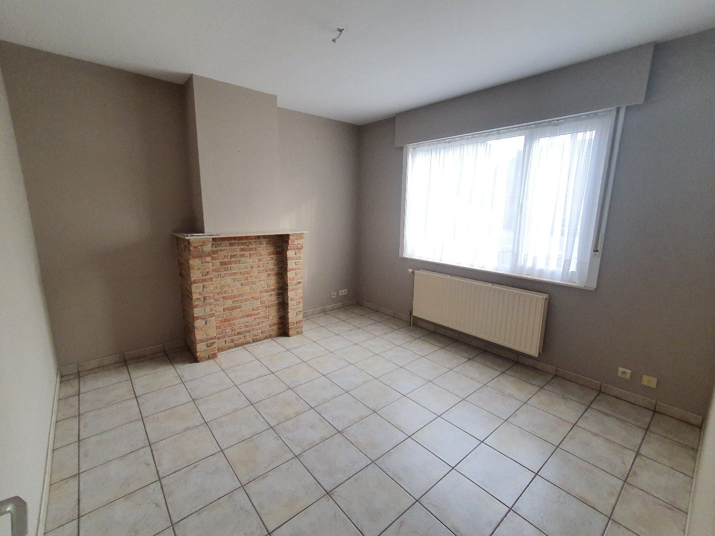 Alleenstaande woning op groot perceel te Moerkerke foto 4