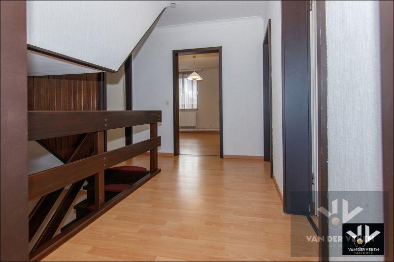 Ruim en zeer goed onderhouden triplex met veel mogelijkheden op goed bereikbare locatie in het gezellige Diepenbeek foto 20