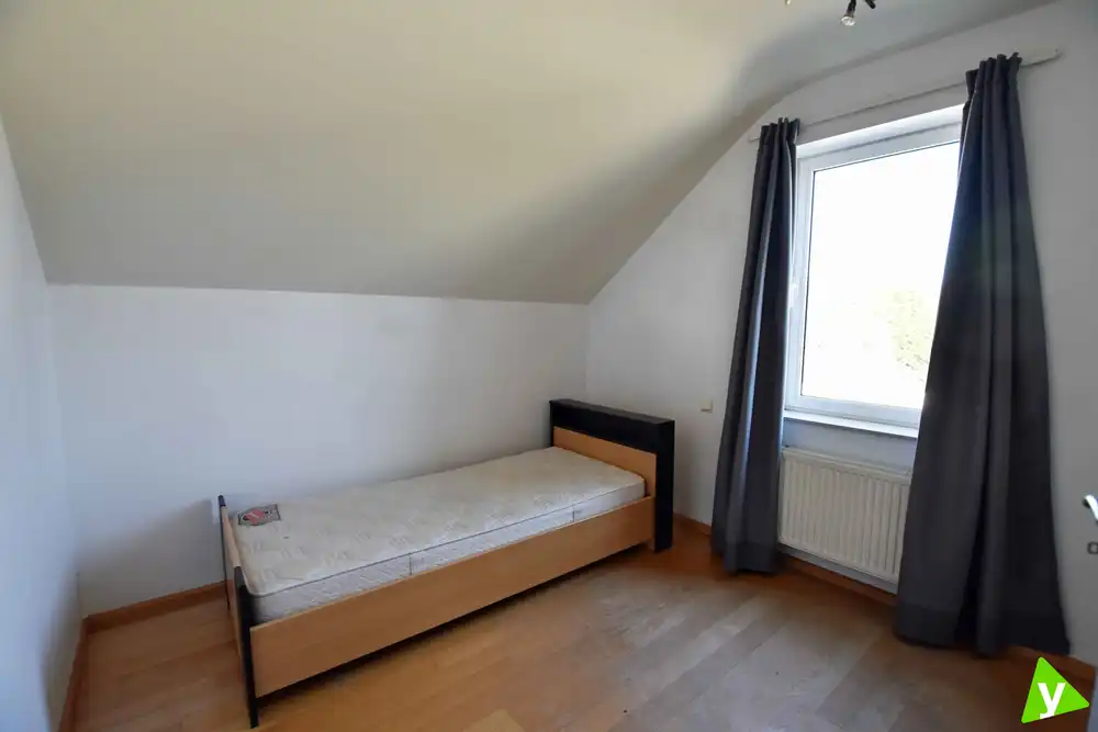 Ruime woning nabij het centrum van Waarschoot foto 18