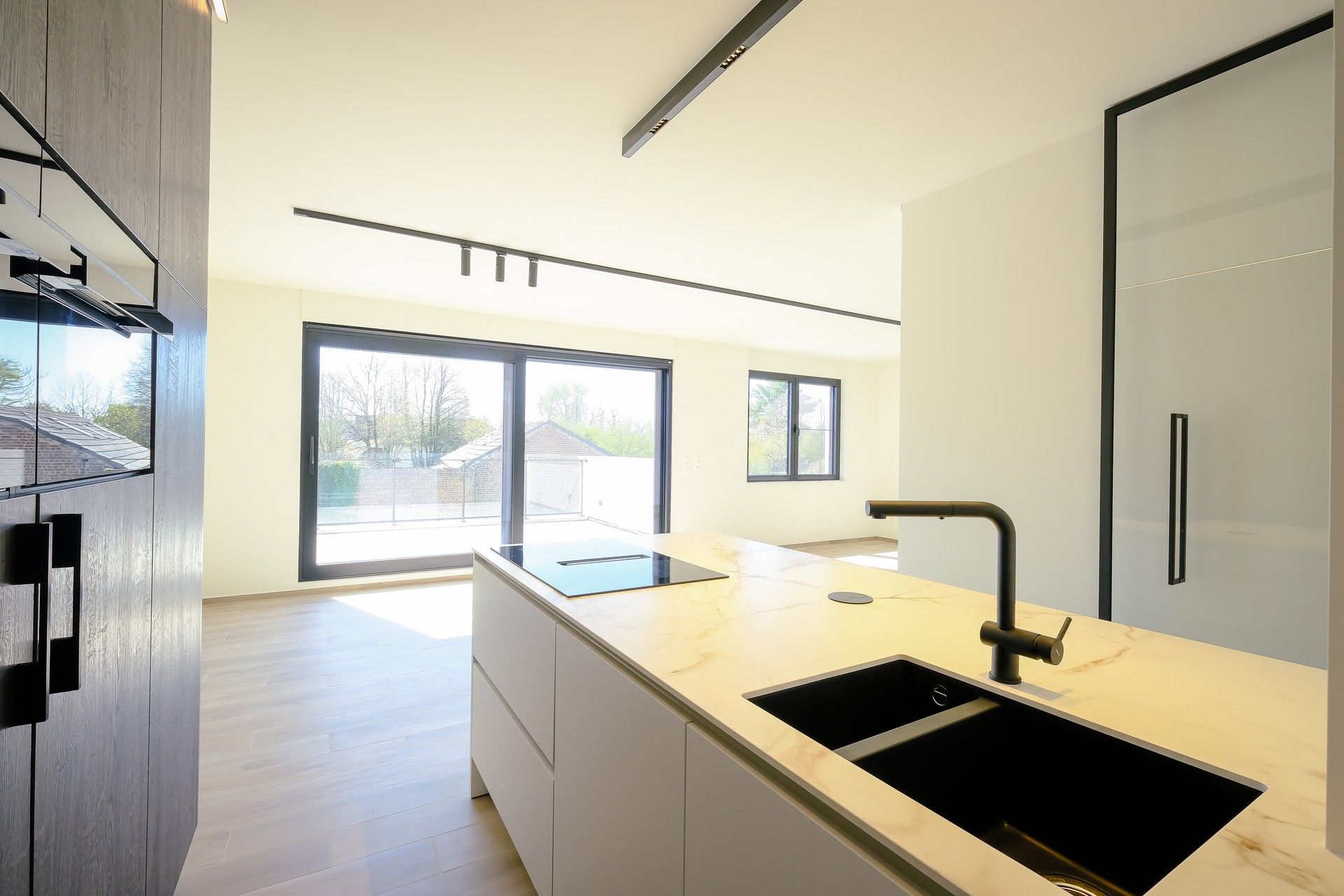 Luxueus appartement van 100 m² met ruim terras van 19 m² foto 6