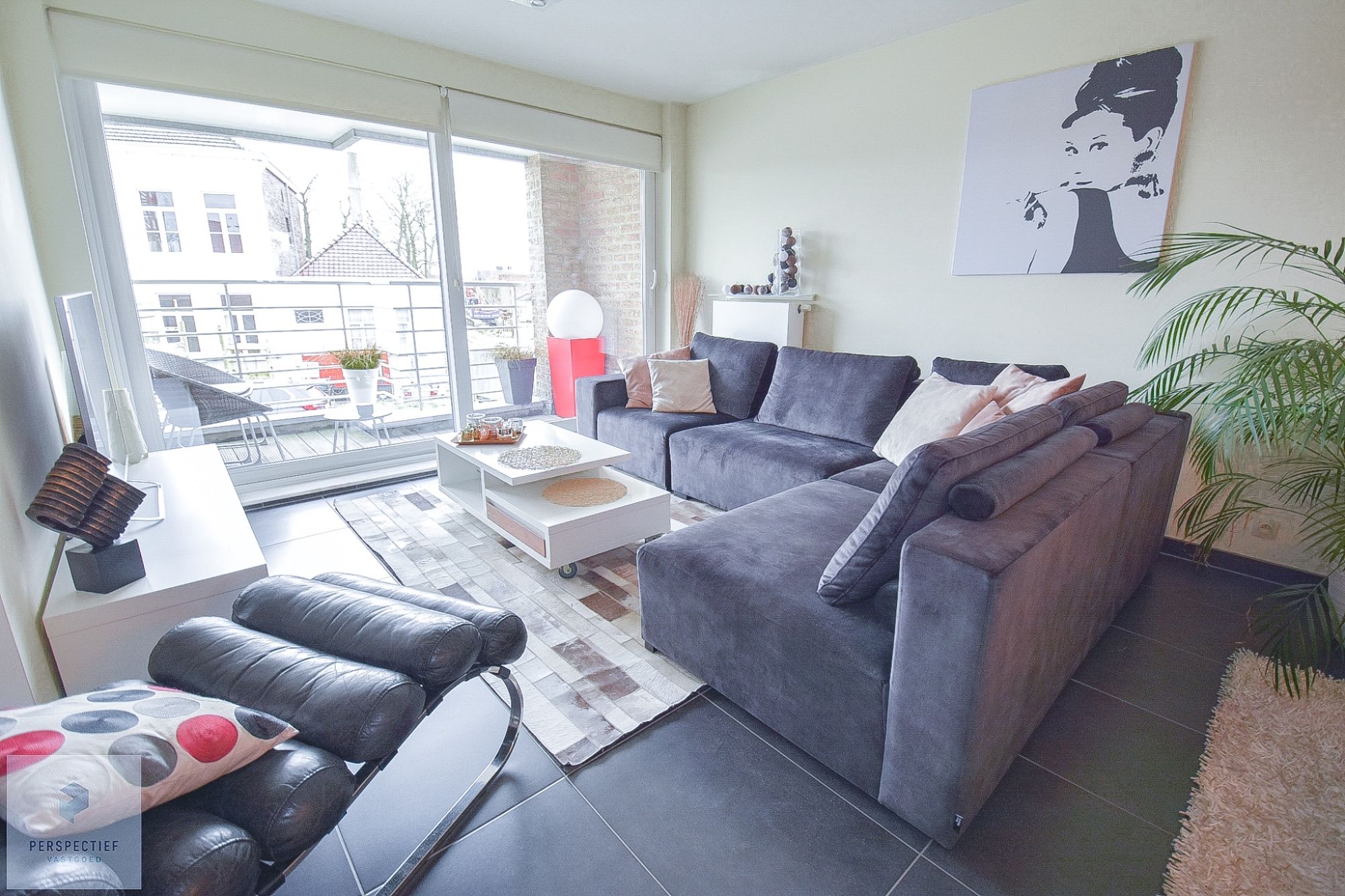 WOONAPPARTEMENT met UITZONDERLIJK GROOT ZONNETERRAS foto 3