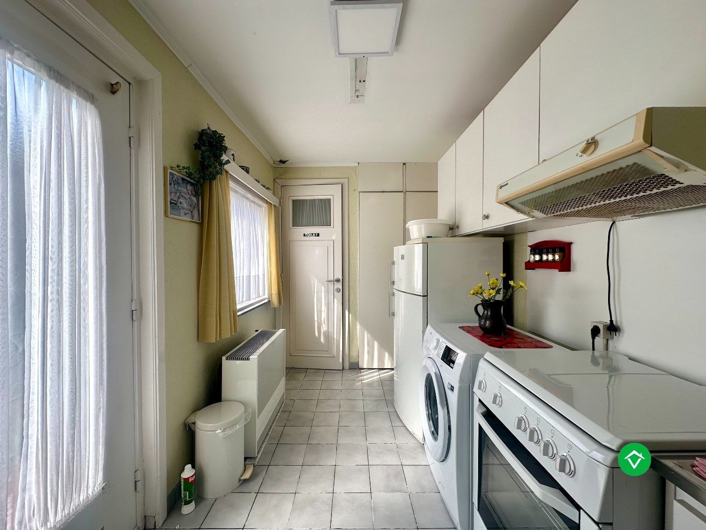 Charmante woning gelegen op een boogscheut van het centrum van Eernegem foto 10