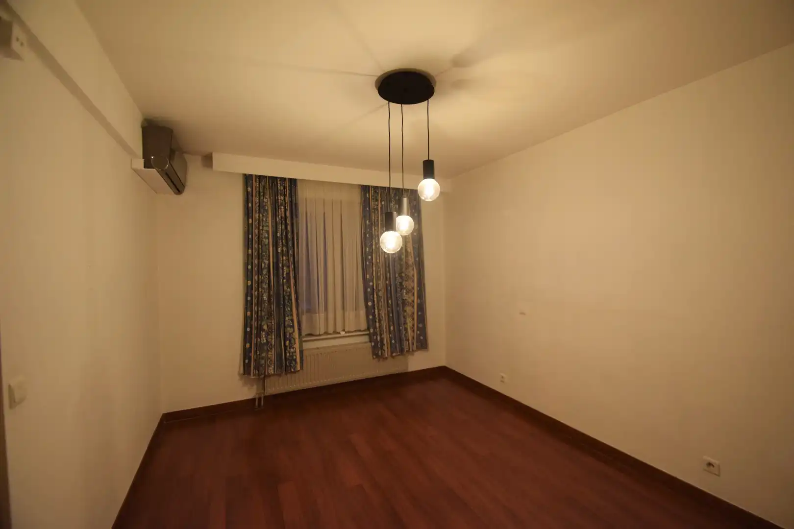 Twee slaapkamer appartement met terras gelegen aan het Alfred Verweeplein, centrum Knokke. foto 17