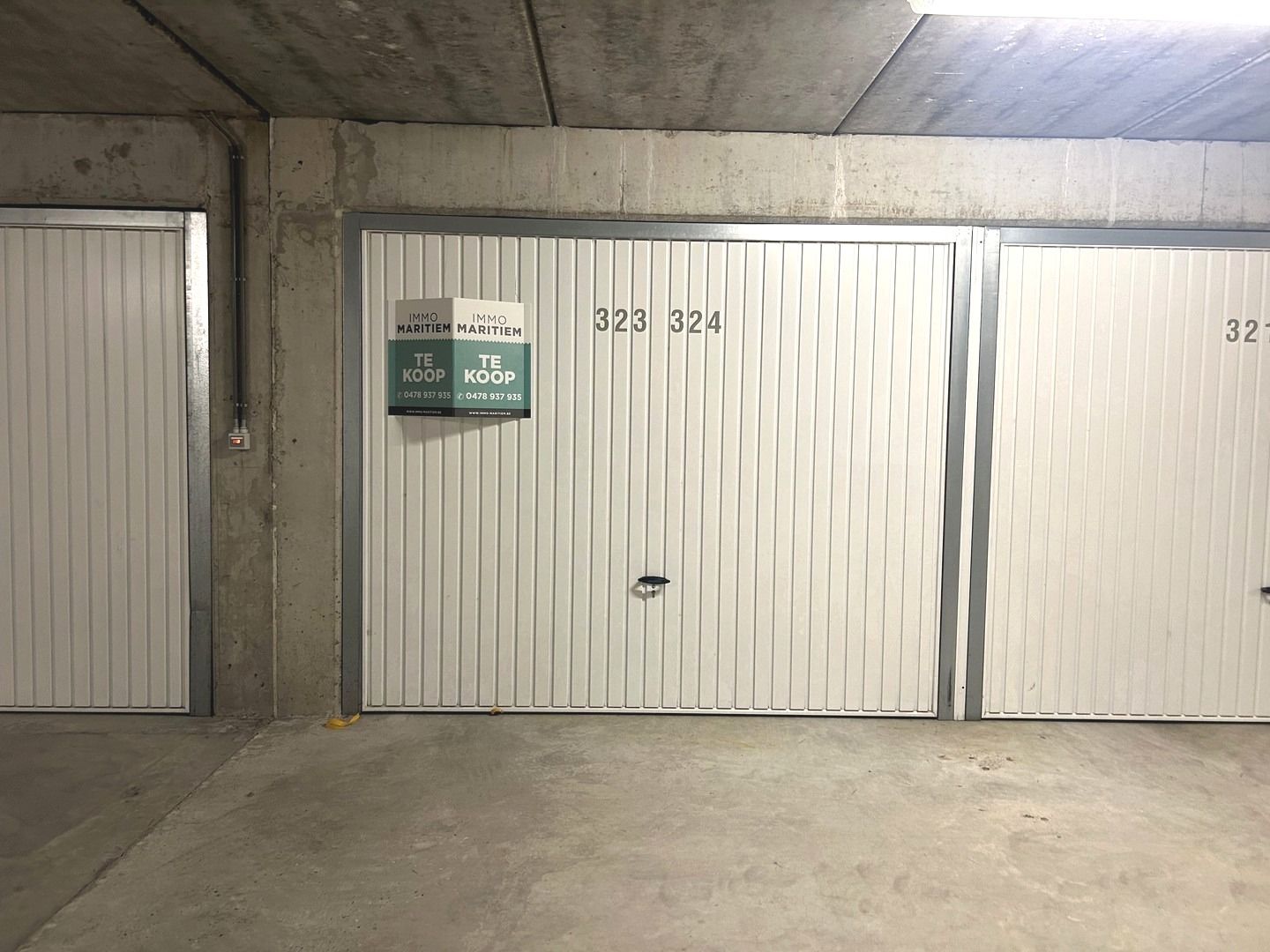 Dubbele Garage te koop in residentie Duineveld foto {{pictureIndex}}