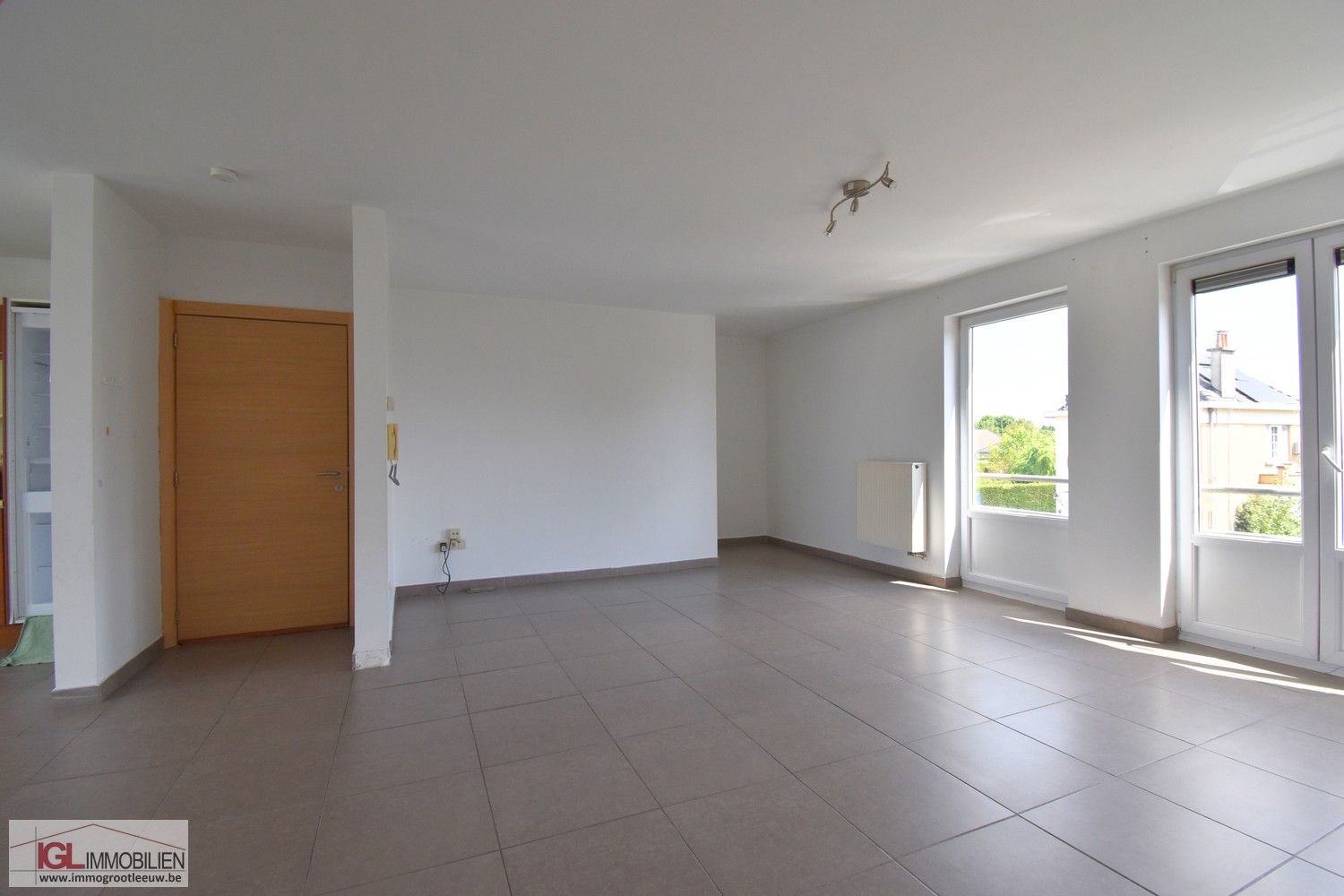 2-kamer duplex appartement met bureau te Sint-Pieters-Leeuw! foto 2