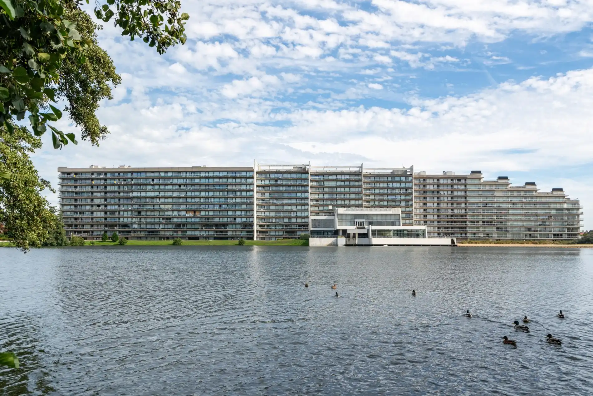 Appartement met een schitterend uitzicht over Heist & Hinterland foto 13