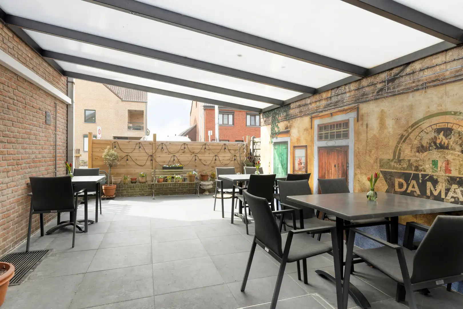 Te koop: Succesvolle broodjeszaak & trattoria met ruim overdekt terras foto 14