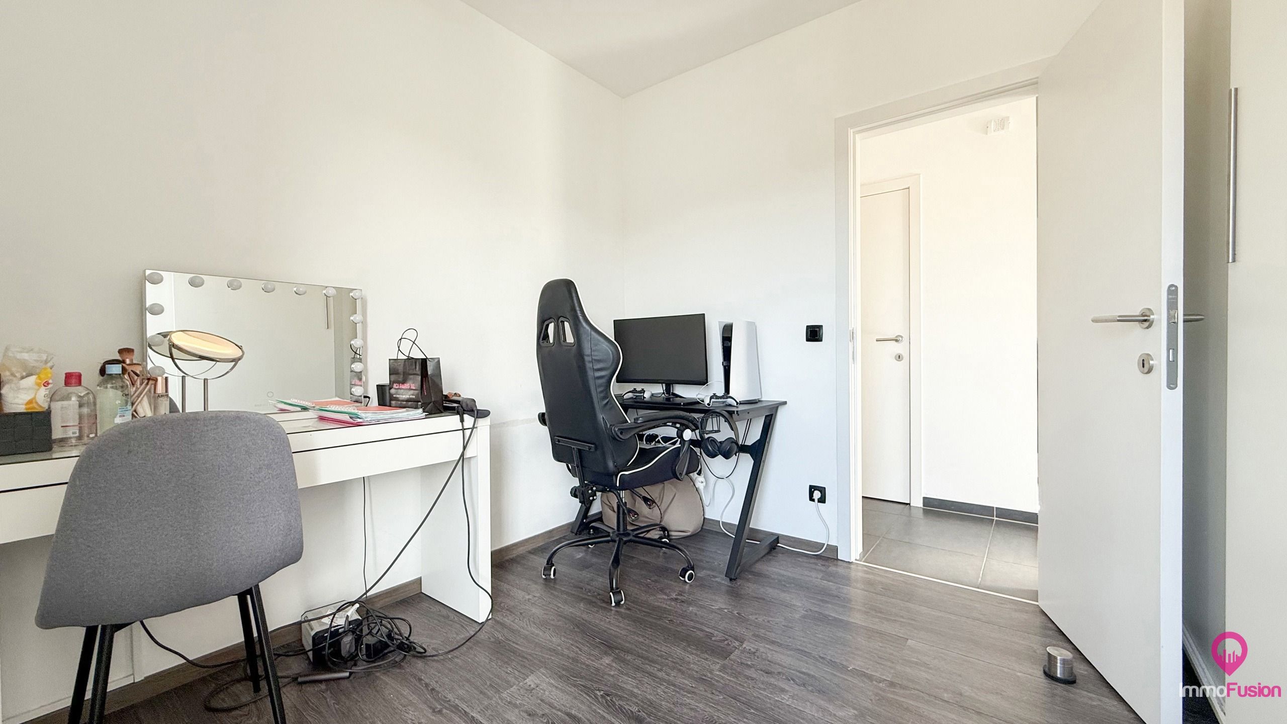 Instapklaar app met garagebox en 3slpk + ideale ligging! foto 27