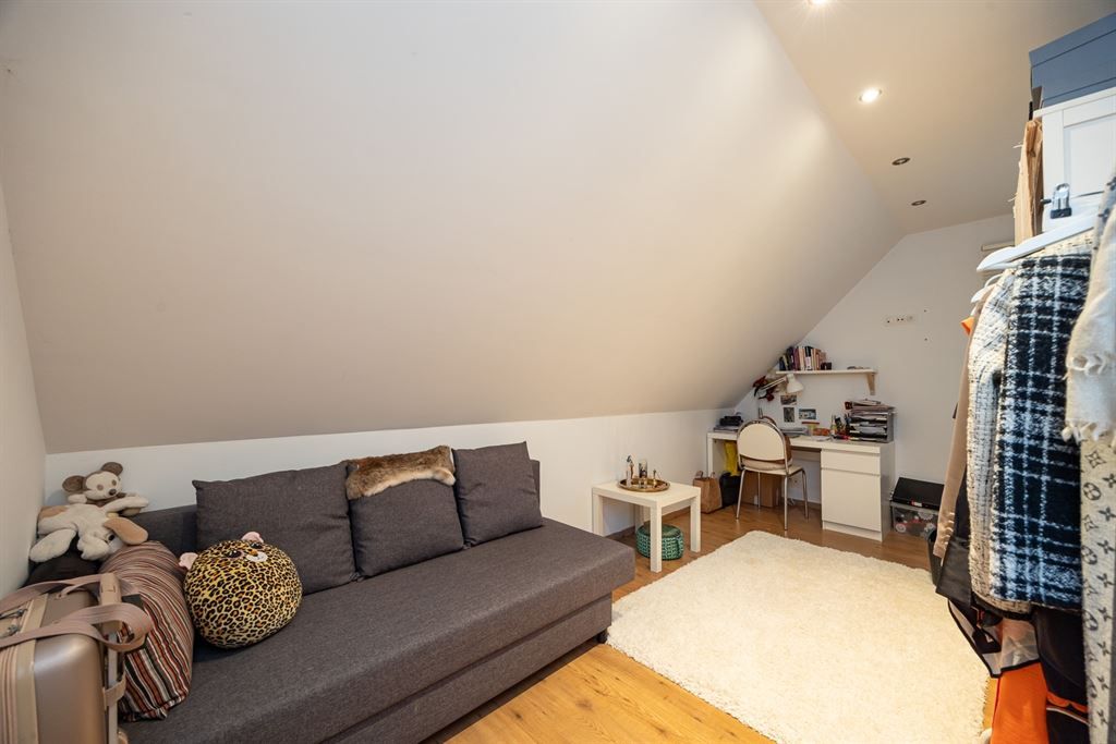 Energiezuinige woning met zwembad op uitstekende locatie in Schiplaken foto 21