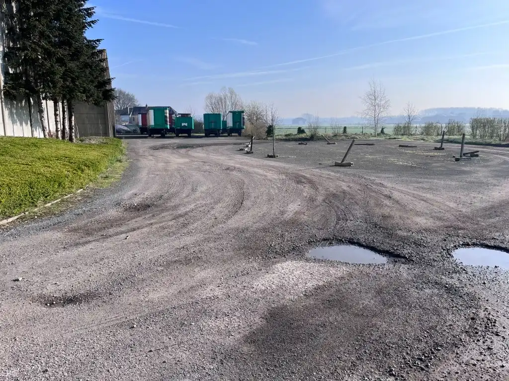 MAGAZIJN TE HUUR – CA. 5.400 M² IN BAVIKHOVE foto 11
