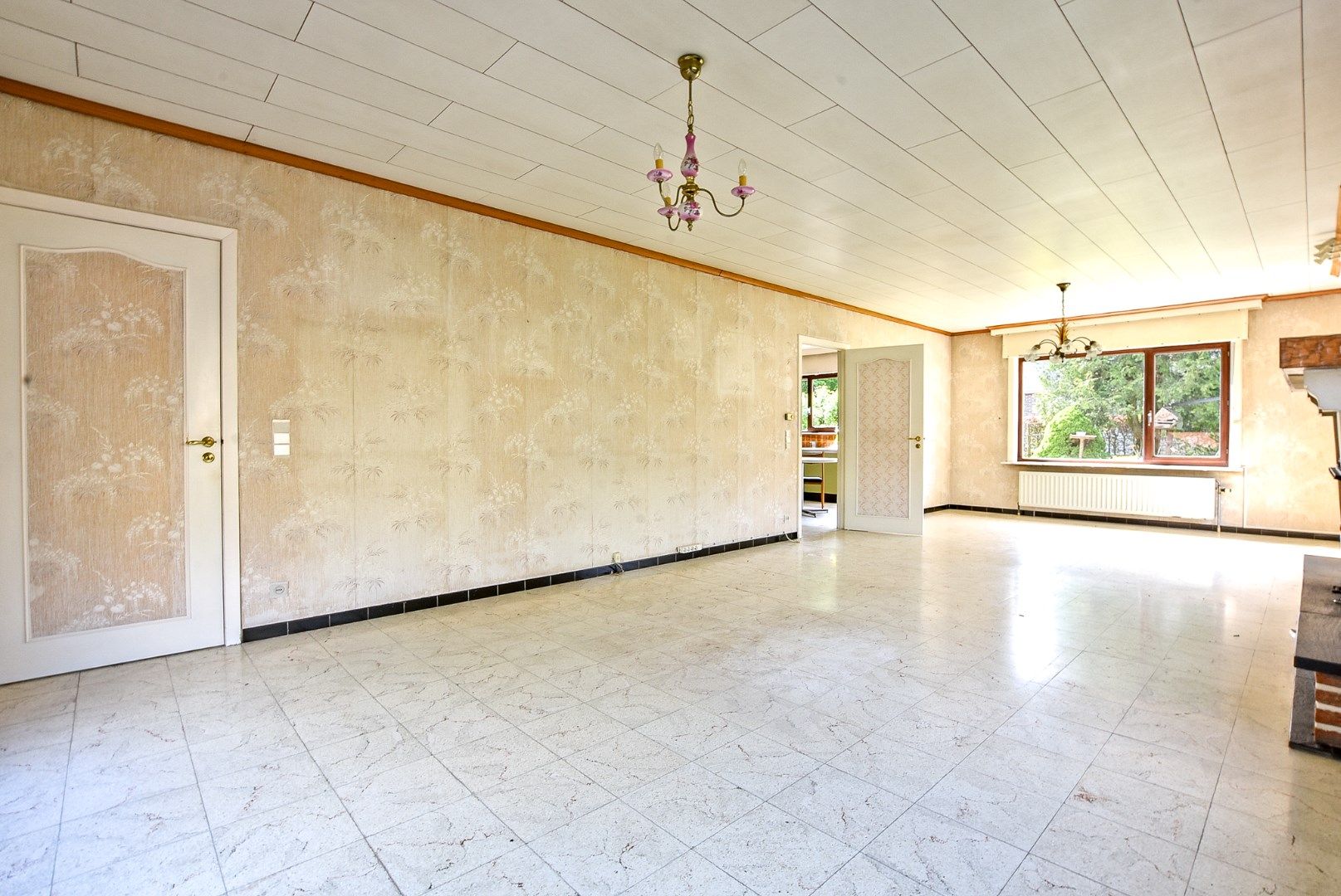 Gelijkvloers villa op 750m² in centrum Diksmuide! foto 4