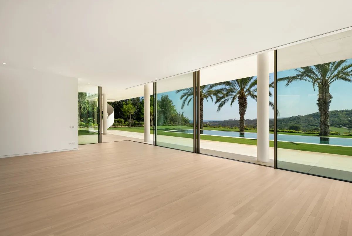 Adembenemende luxe villa met panoramisch uitzicht in exclusief golfresort foto 6