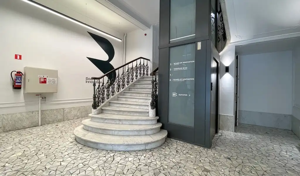 Duplexkantoor te huur in prachtig herenhuis in centrum Antwerpen foto 13