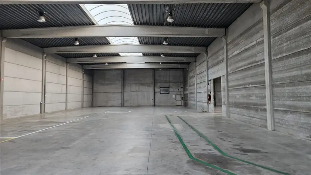 Industriële units te koop of te huur te Temse foto 8