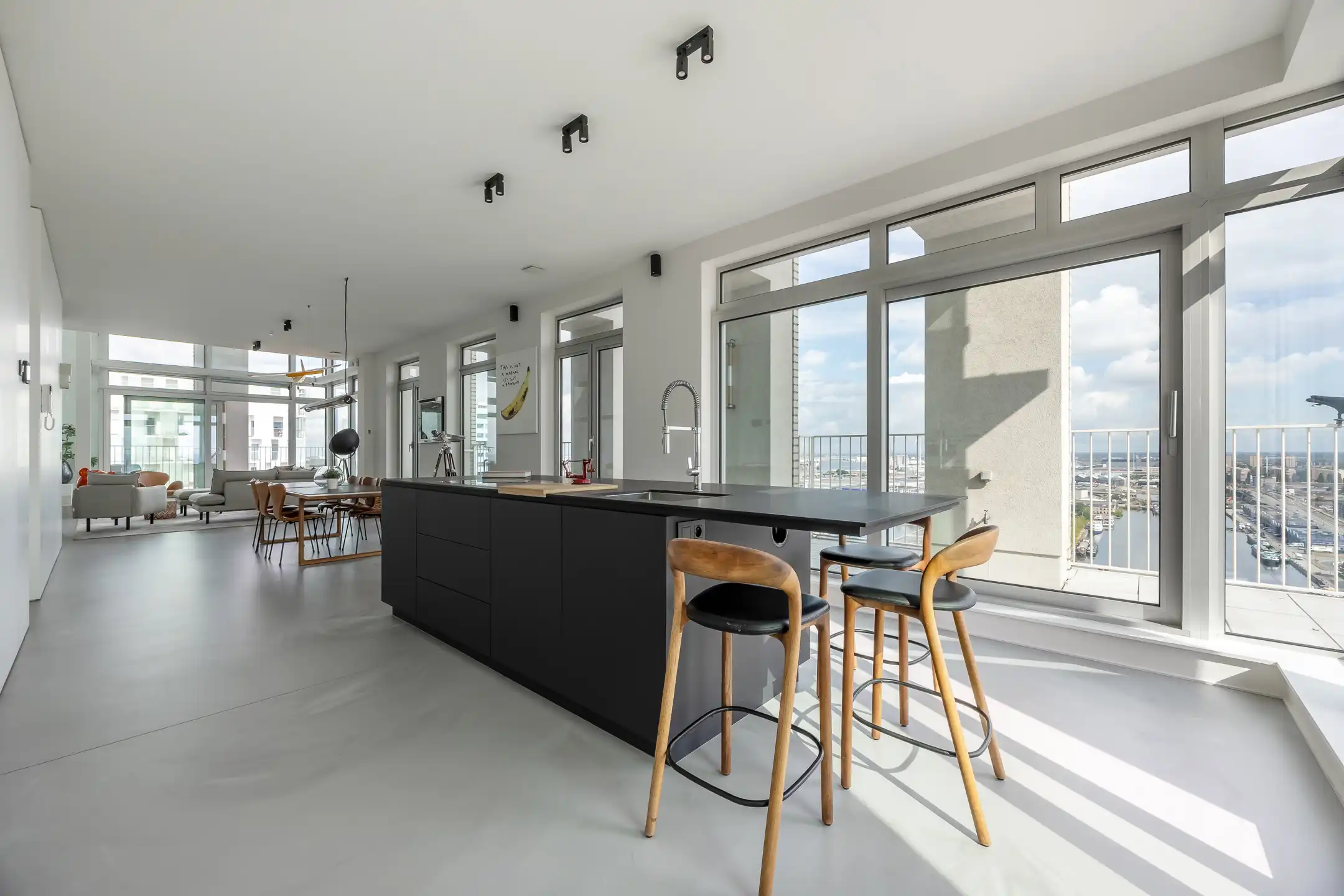 Duplex-penthouse met zicht over de Antwerpse skyline foto 7