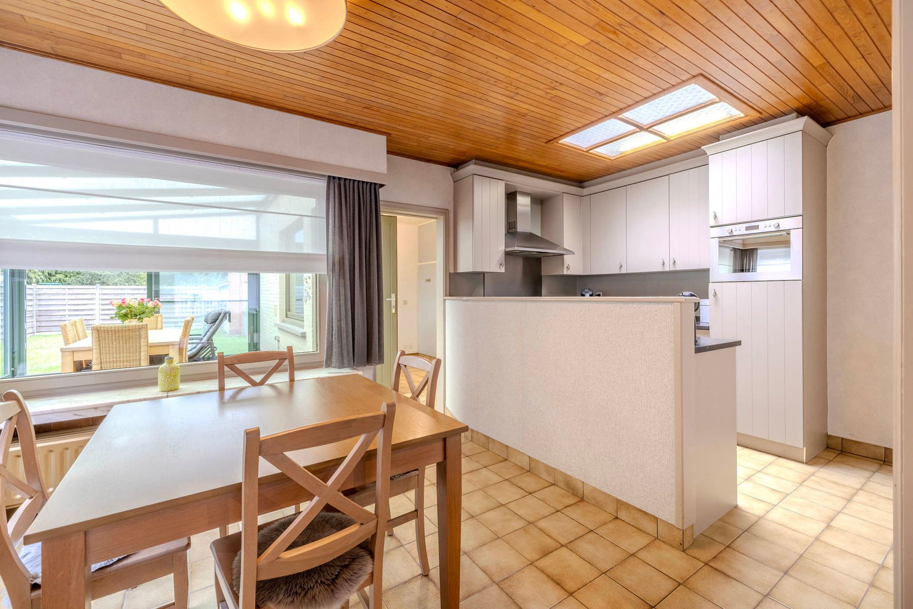 Charmante woning met 3 slpk, garage en tuin foto 10