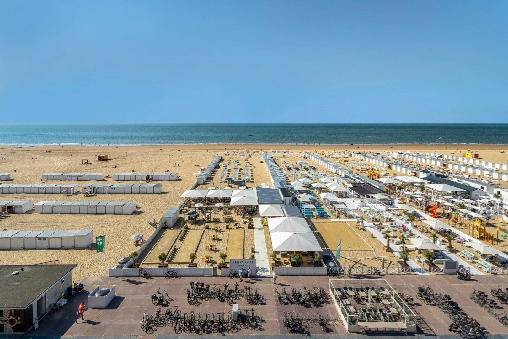 Sfeervol gerenoveerd vakantieappartement met panoramisch zeezicht  foto 10