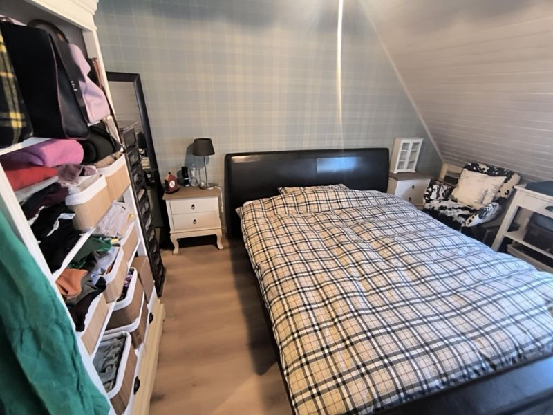 Intapklare woning met dubbele garage foto 15