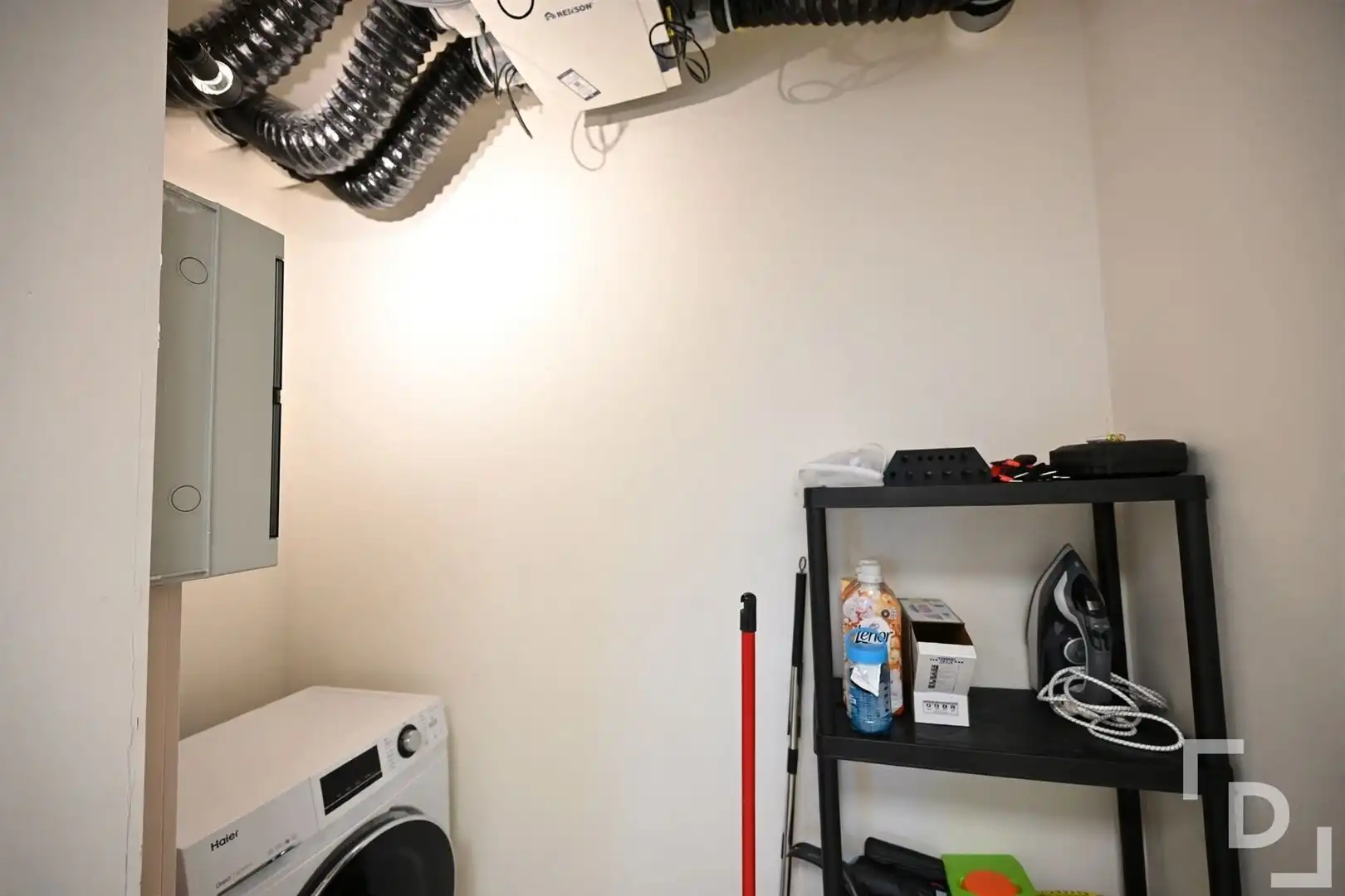 Appartement met terras en overdekte autostaanplaats foto 12