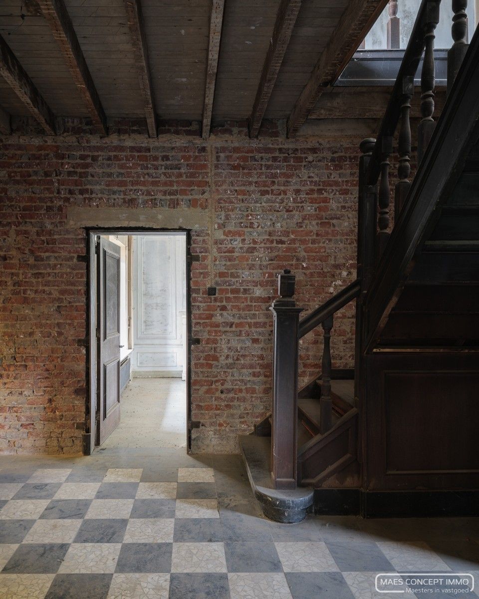 Unieke te renoveren burgerwoning in Kaster foto 3