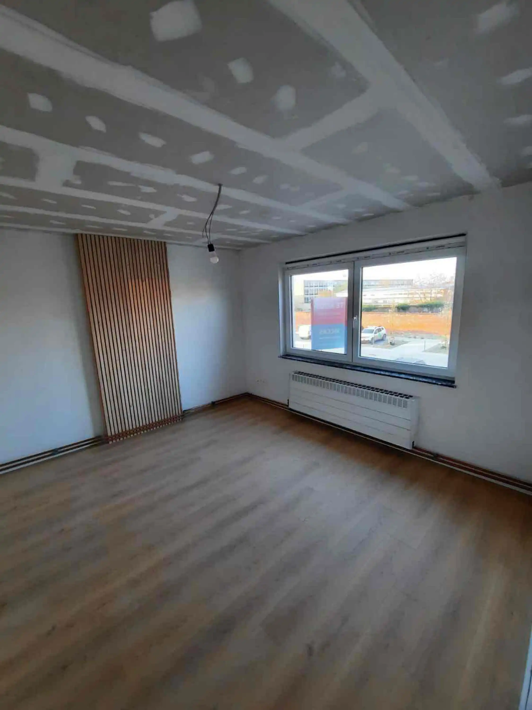 Vernieuwe woning met tuin aan zeer aantrekkelijke prijs! foto 9