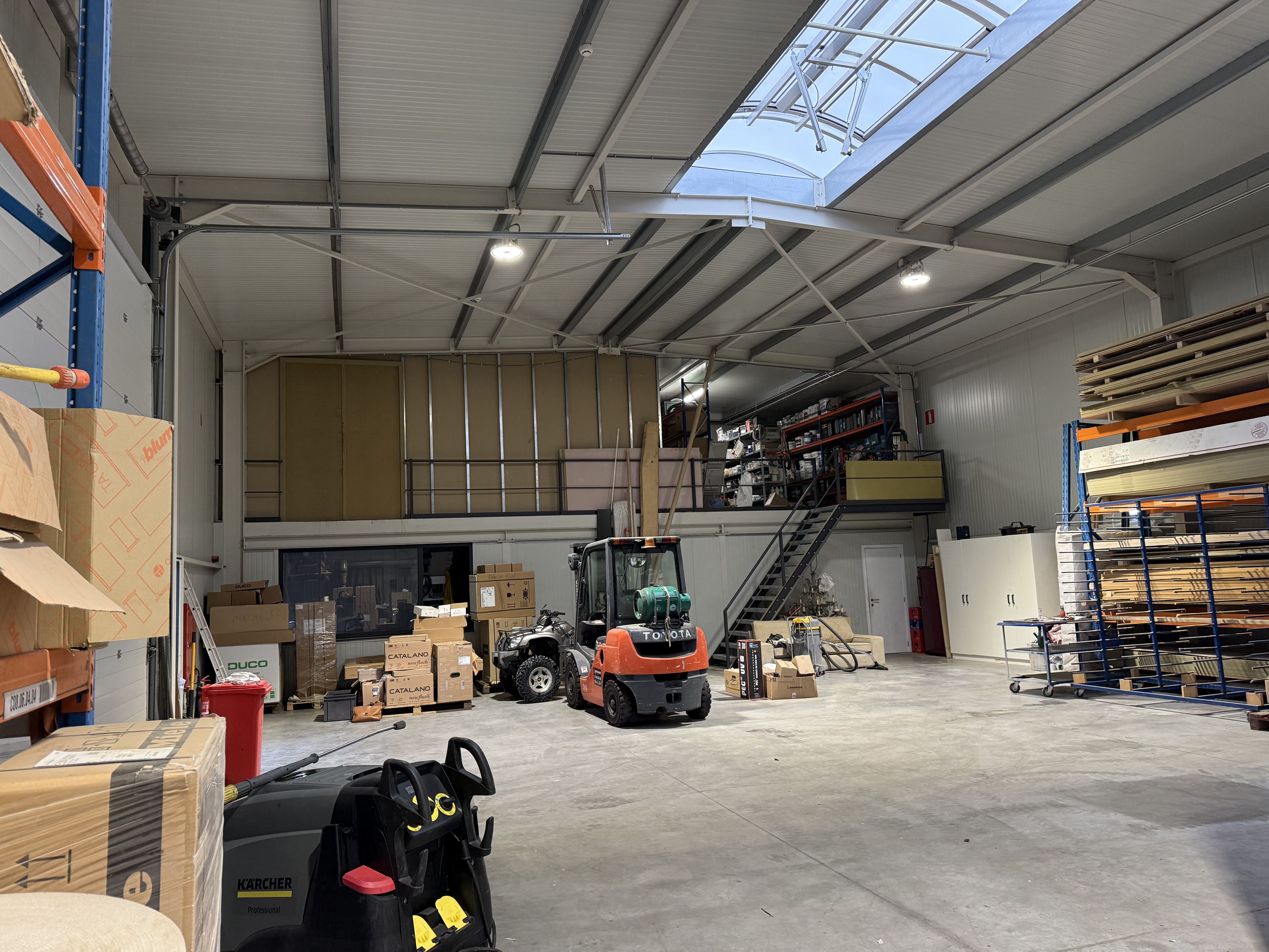 Magazijnen, garageboxen en kantoren te koop in binnengebied Ekeren foto 4