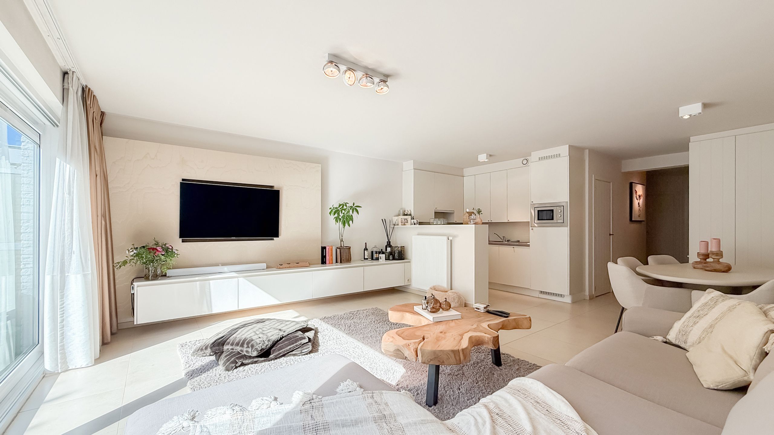 Elegant gelijkvloersappartement in het hart van Duinbergen.. foto 10