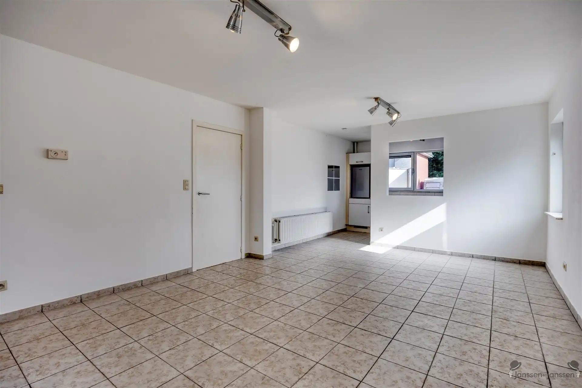 Rustig gelegen gelijkvloers appartement te Leopoldsburg foto 9