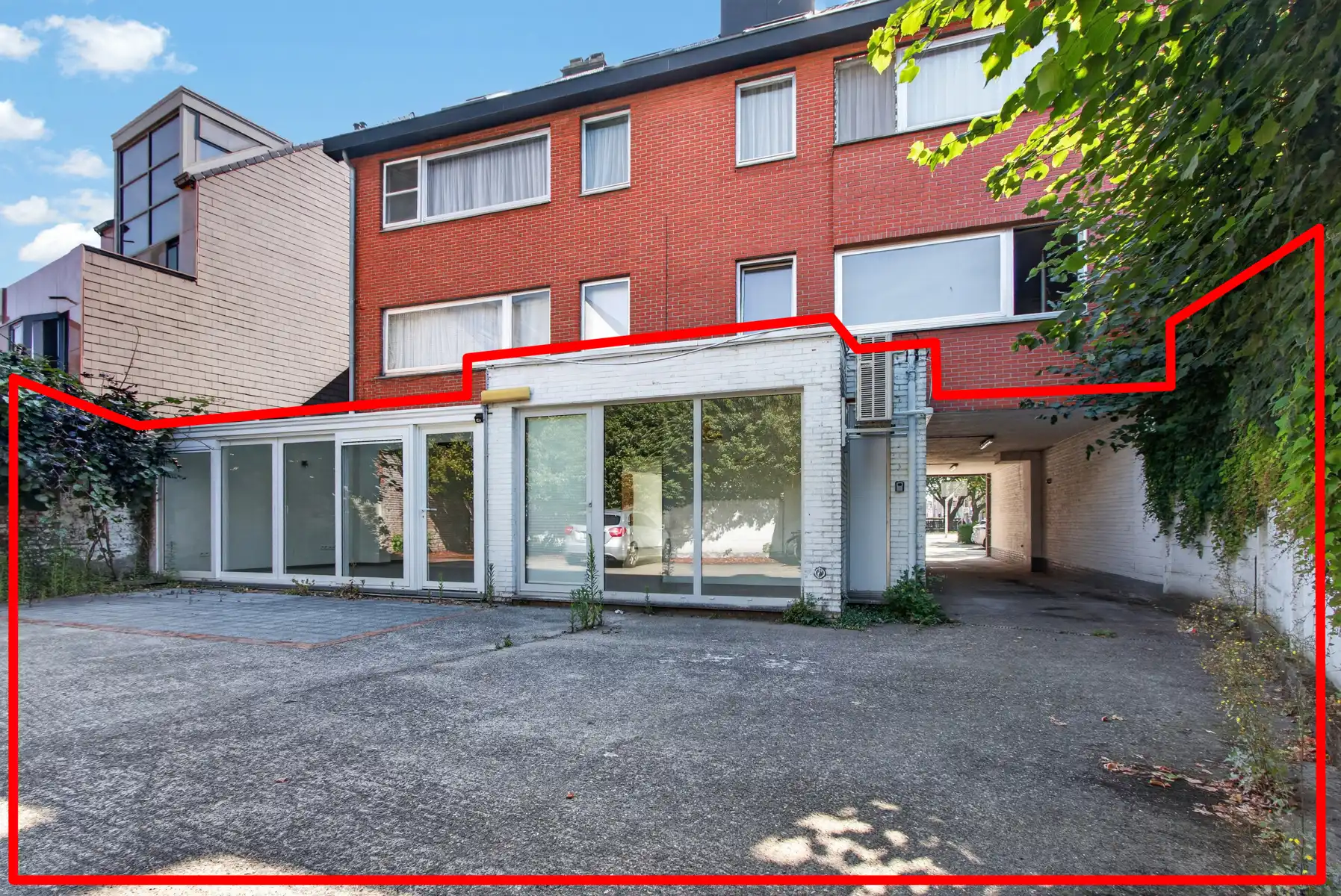 KANTOOR of HANDEL met RUIME PARKING en TERRAS - CENTRUM STAD foto 6
