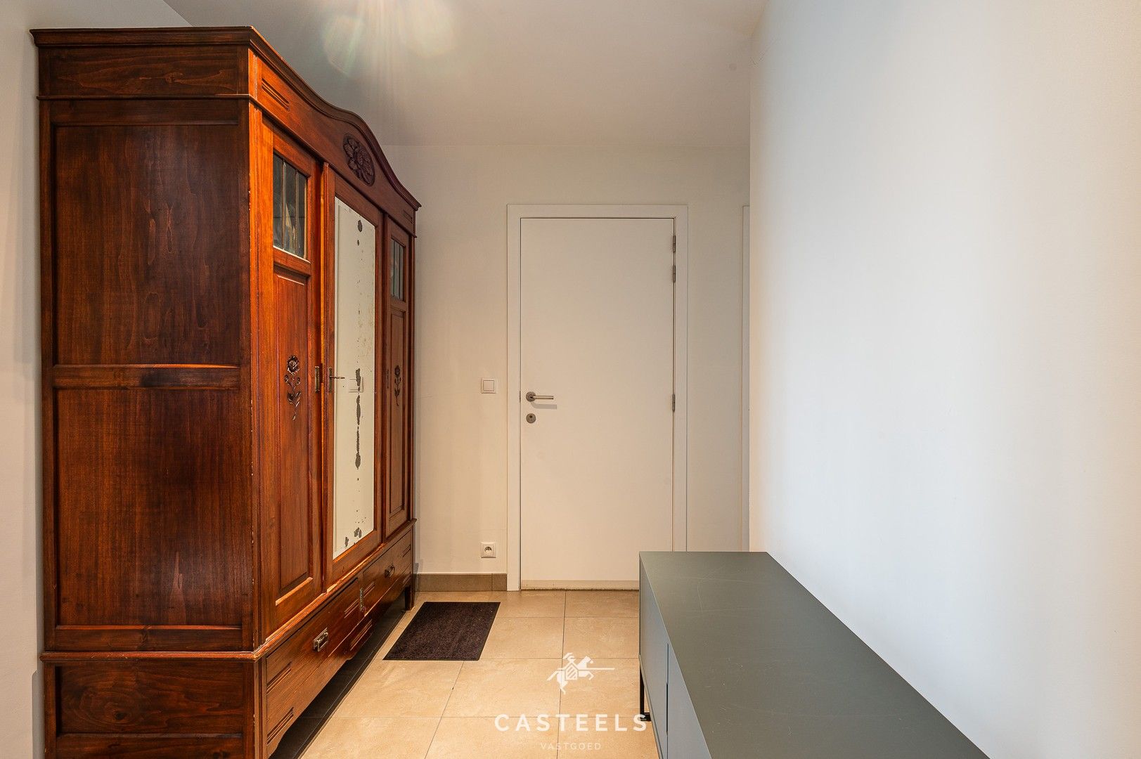 Lichtrijk en instapklaar appartement met garage te koop foto 3