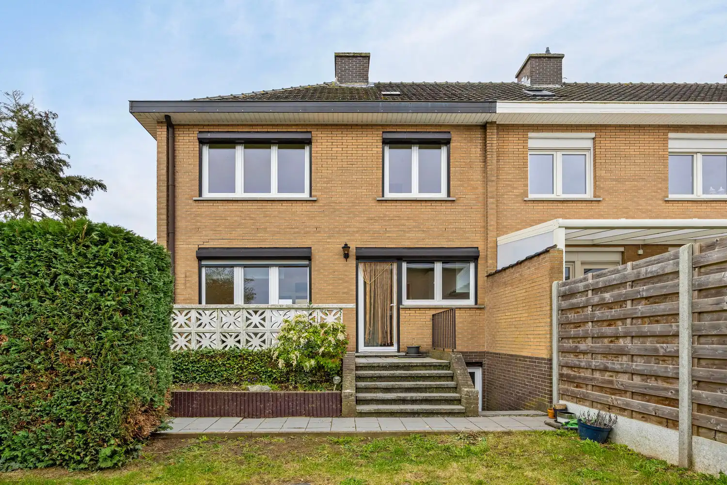 TOFFE GEZINSWONING MET TUIN EN GARAGE IN EEN RUSTIGE STRAAT TE DIEST! foto 13