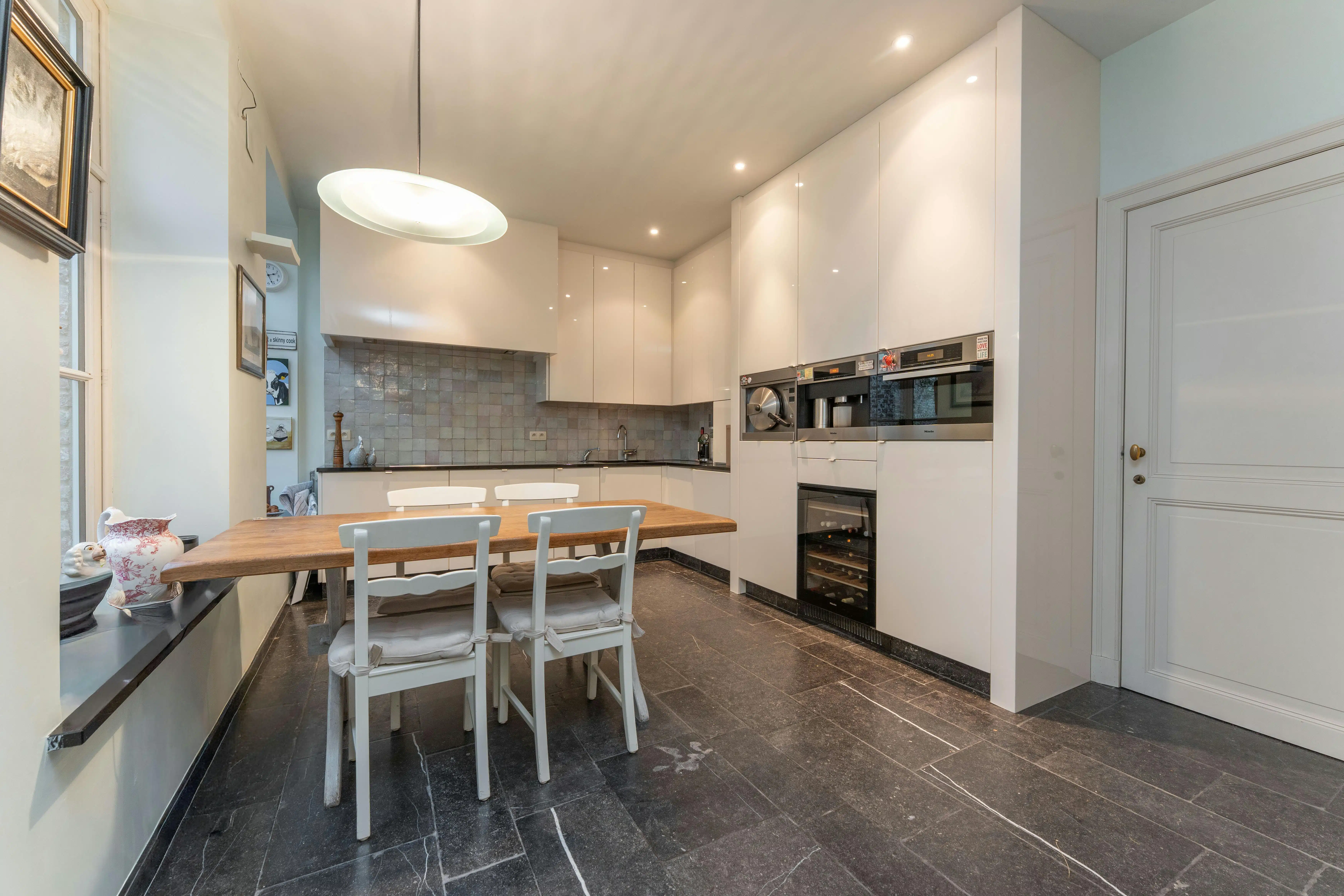 Nieuw appartement te koop (°2007) op toplocatie in Brugge foto 5