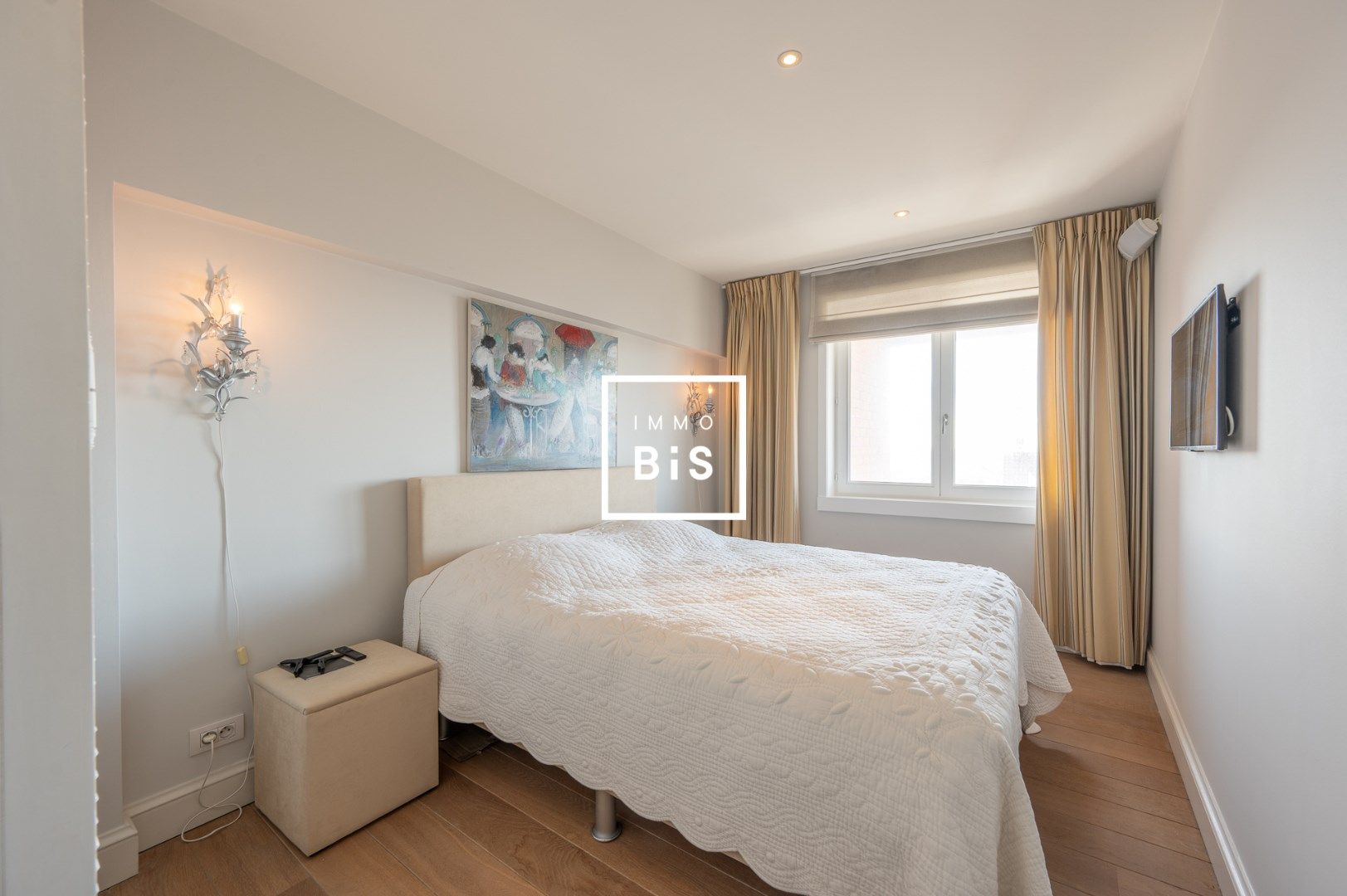 Exclusief duplex mezzanine appartement op een toplocatie aan de Zeedijk in het Zoute foto 17