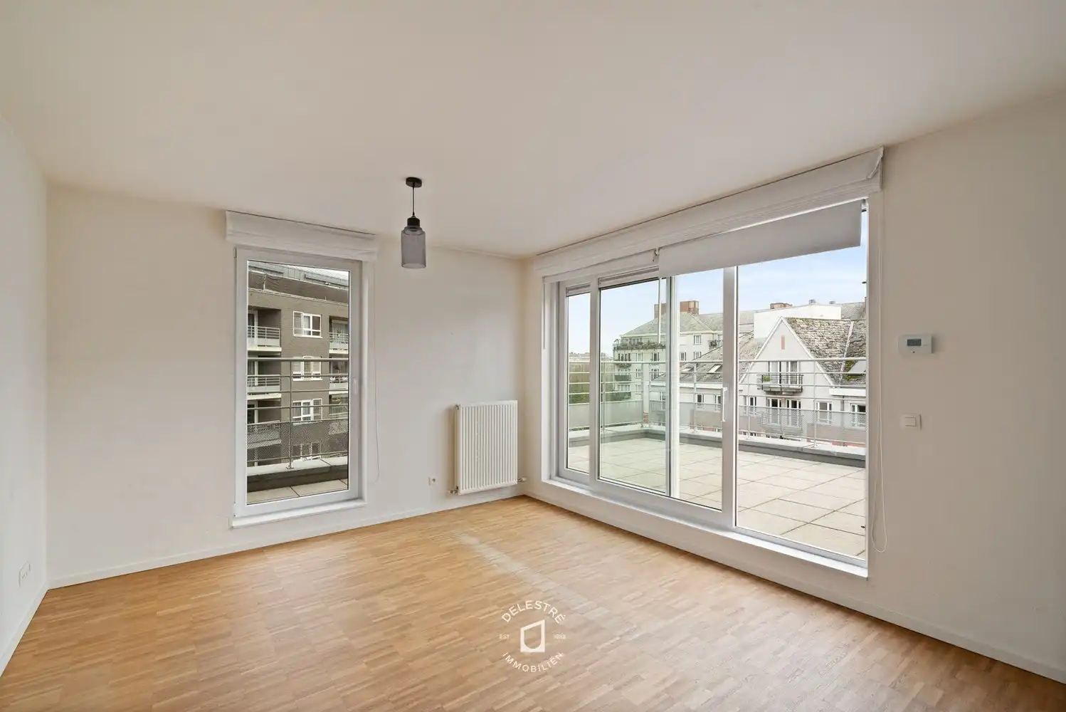 ** IN OPTIE ** ZALIGE ZONNIGE PENTHOUSE + GIGA TERRAS VAN 42 M2 EN 2 PARKINGS + KELDER foto 7